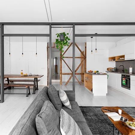 Apartman Joivy Exquisite Near Bica Elevator