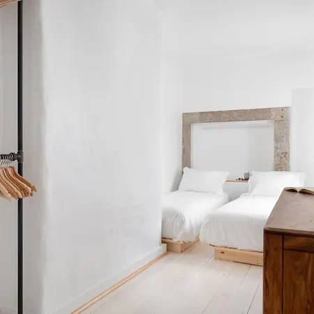 Joivy Exquisite Near Bica Elevator Appartamento Lisbona