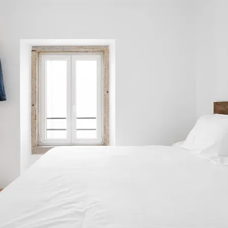 Apartment Joivy Exquisite Near Bica Elevator *