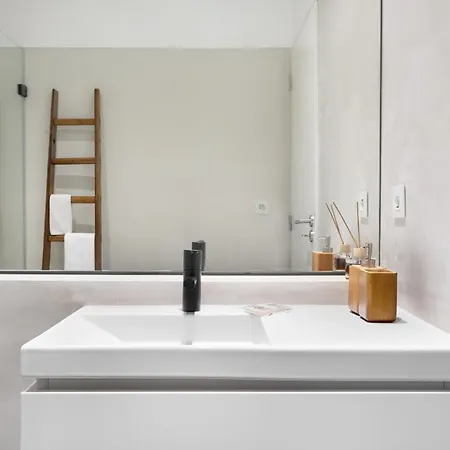Joivy Exquisite Near Bica Elevator Apartamento Lisboa